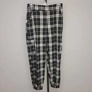 Forever 21  High Waist Cargo Joggersq